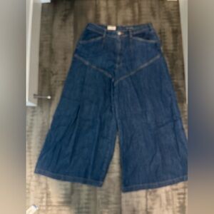 Pilcro by Anthropologie super wide legged jeans size 32